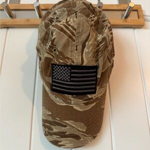 “Red White Blue” American Flag desert camo Hat